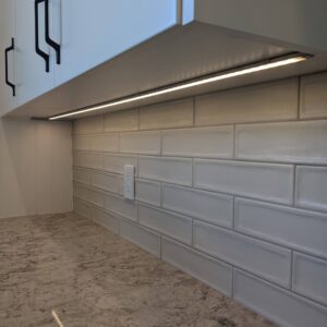 Undercabinet lighting